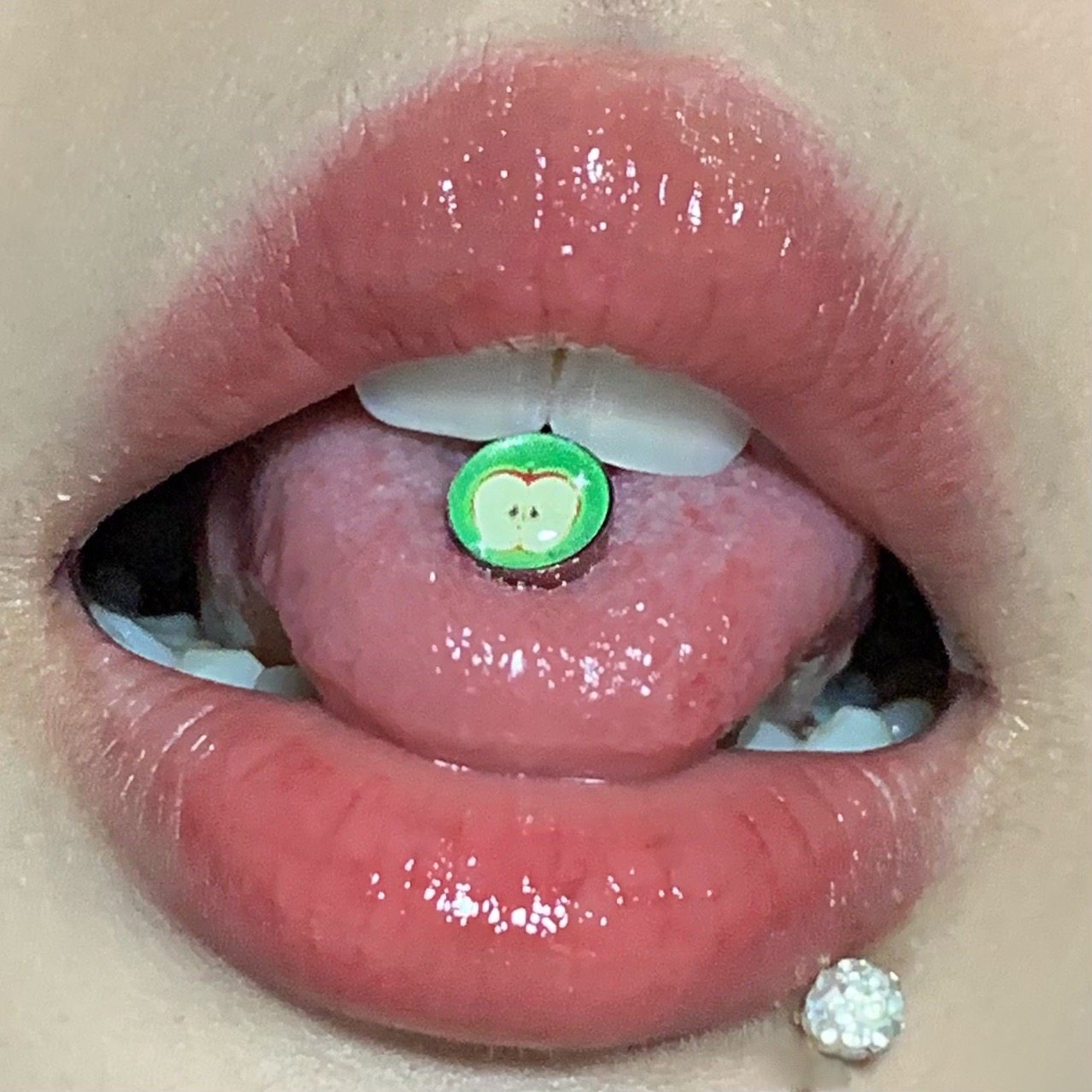 墨刺研究室 青苹果舌钉包胶可喝酒钛钢舌头钉欧美辣妹风穿刺饰品,饰品/流行首饰/时尚饰品新,其它首饰,淘宝优惠券,粉丝福利购,淘宝优惠卷