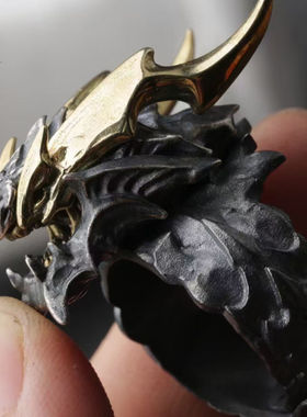 2024跨境热销复古邪恶龙开口戒指男哥特配饰龙年珠宝饰品批发