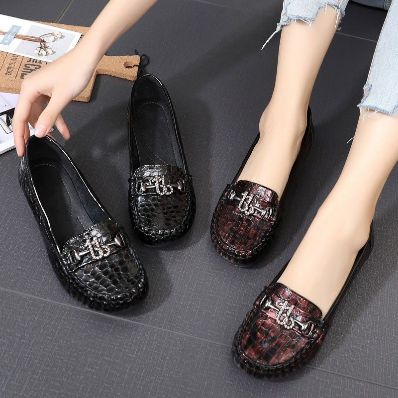 2025新款真皮平底休闲大码女鞋40-43春季百搭时尚单鞋浅口豆豆鞋,女鞋,浅口单鞋,淘宝优惠券,粉丝福利购,淘宝优惠卷