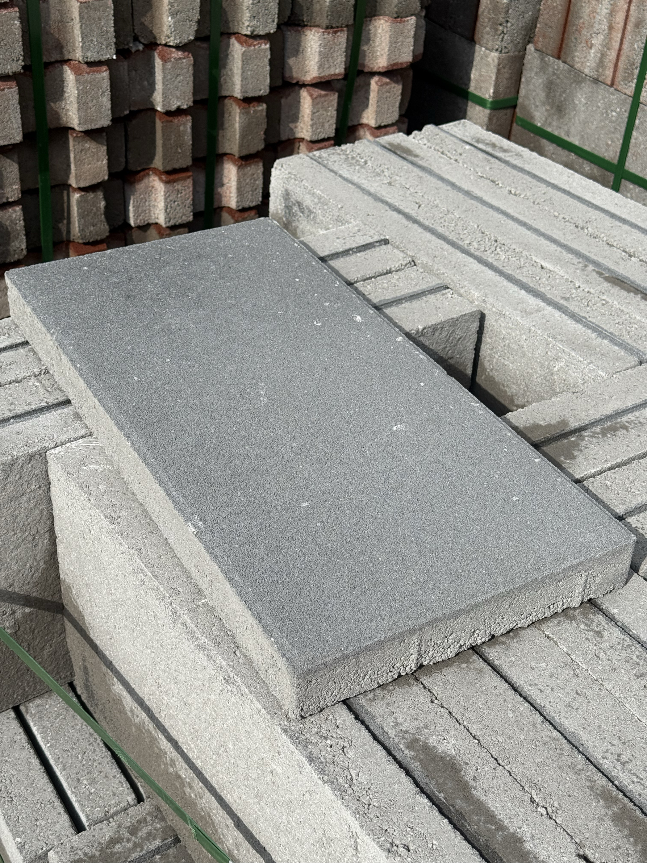 昆明人行道透水砖荷兰砖生产厂家