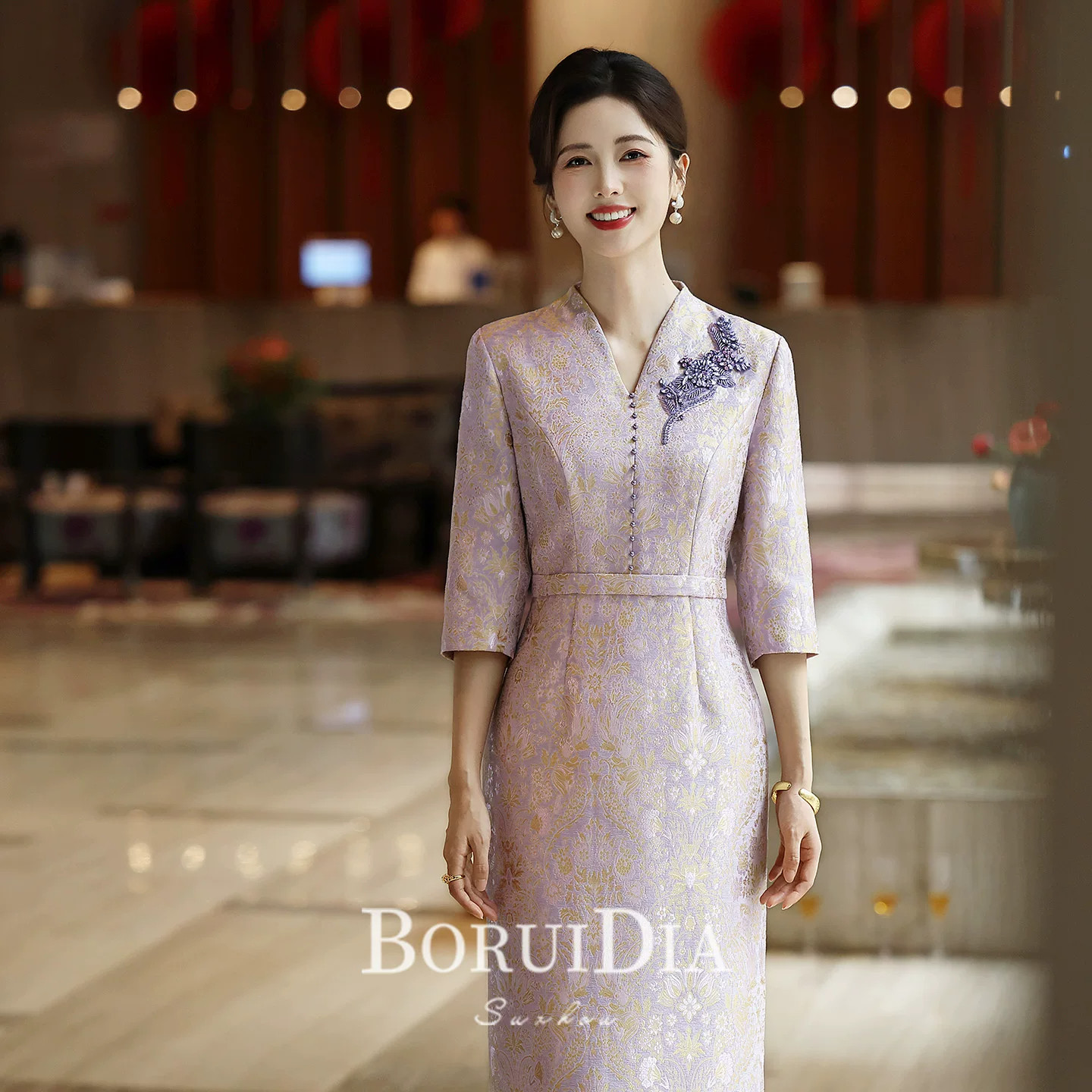 妈妈婚宴礼服高级年轻版喜婆婆装新中式紫色2026新款秋季优雅大气