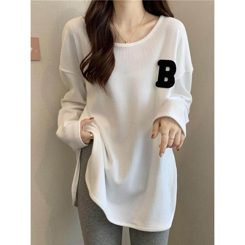 白色字母长袖T恤女春秋宽松洋气开叉中长款遮屁股打底衫内搭上衣