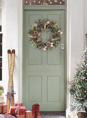 26英寸人造圣诞花环前门用圣诞花环人造绿色花环装饰松果红浆果