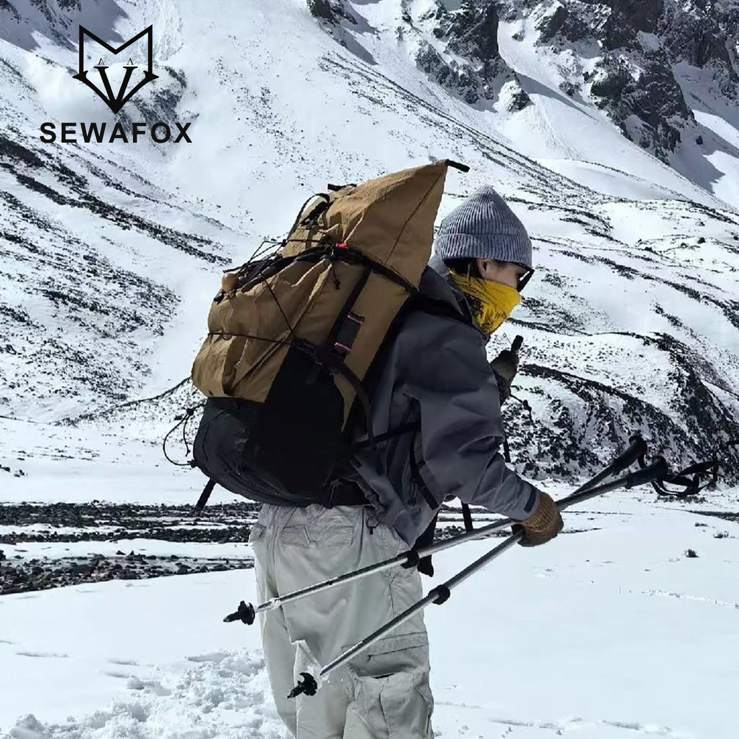 户外登山包轻量化专业大容量双肩包防水轻便徒步旅行爬山露营背包