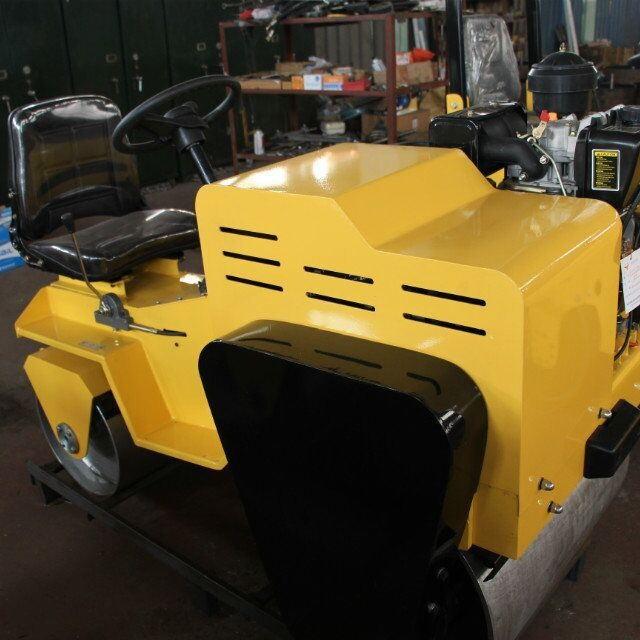 小型座驾式振动压路机生产厂家四川绵阳坐驾式压路机价格配件零售