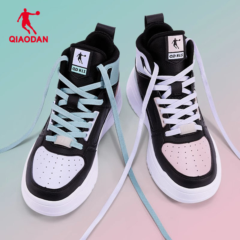 乔丹女鞋空军一号高帮鸳鸯板鞋女款2026春季新款皮面厚底运动鞋子