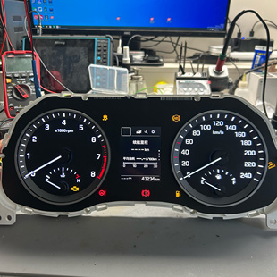 汽车仪表维修现代途胜黑屏不显示油表不起背光不亮修复