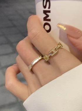日本大爆款！轻奢名媛贝壳字母精致叠戴戒指女ins小众高级感时尚