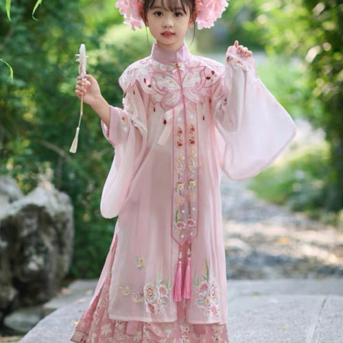 2026新款簪花明制汉服亲子情侣拍摄服装粉色古风汉服元素旅拍街拍