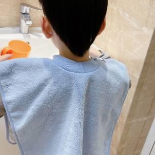 超实用儿童洗漱巾刷牙漱口洗脸洗头围兜前后防水不湿衣毛巾防溅水
