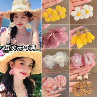 度假风花朵耳夹无耳洞女2025新款爆款高级感耳环轻奢小众气质耳饰