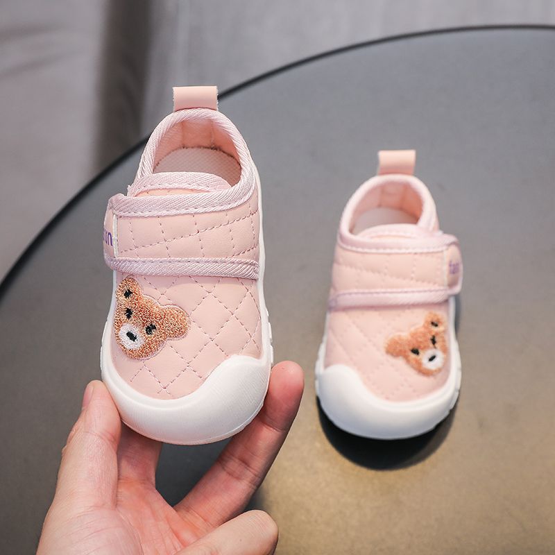 小熊软皮运动透气新款春