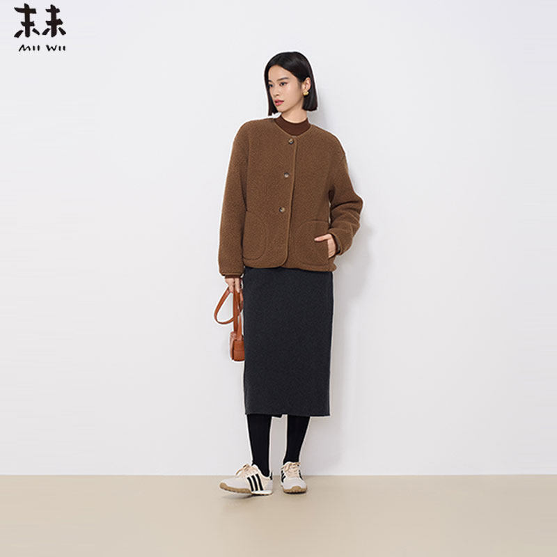 MIIWII末未24冬咖色圆领针织呢外套简约休闲羊羔毛外套女W244516