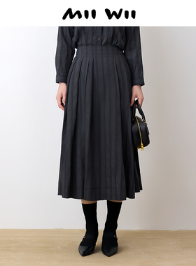 末未MIIWII24秋a字裙半身裙中长款女士百褶裙暗条纹摆裙Q243165