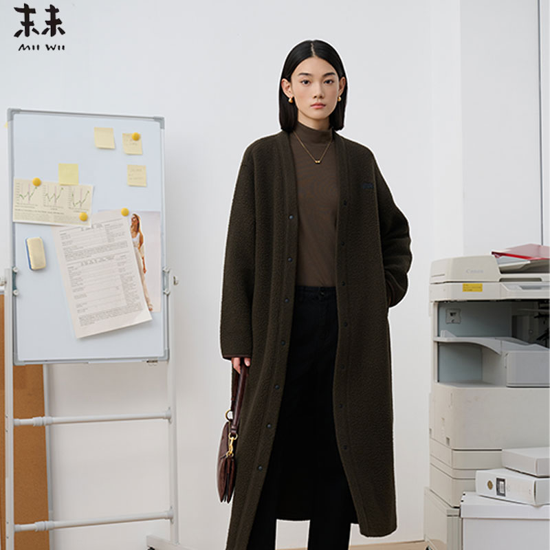 MIIWII末未25冬橄榄绿拉绒针织呢长外套极简廓形大衣女D254112