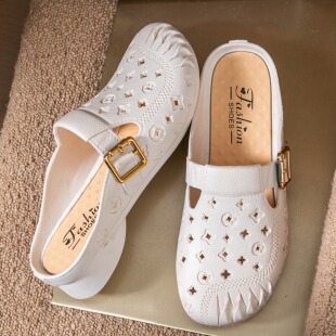 2025夏季新款中老年妈妈鞋软底外穿工作防滑老人鞋平底休闲凉鞋女