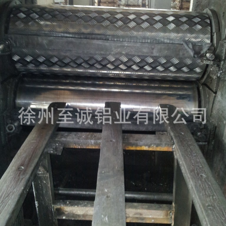 生产,供应销售,各种牌号2.7mm花纹铝板,现货,铝板加工