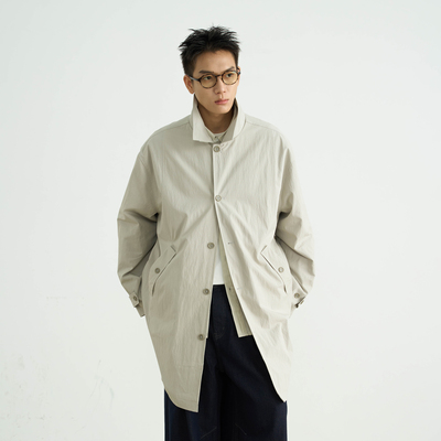 高级感分割设计廓形大衣