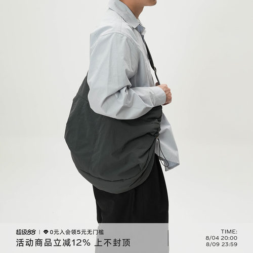 手工编织肩带轻量化大容量斜挎包