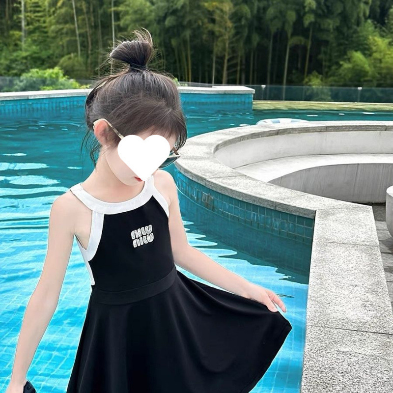 女童连体泳衣儿童夏装2024新款挂脖韩版简约带安全裤