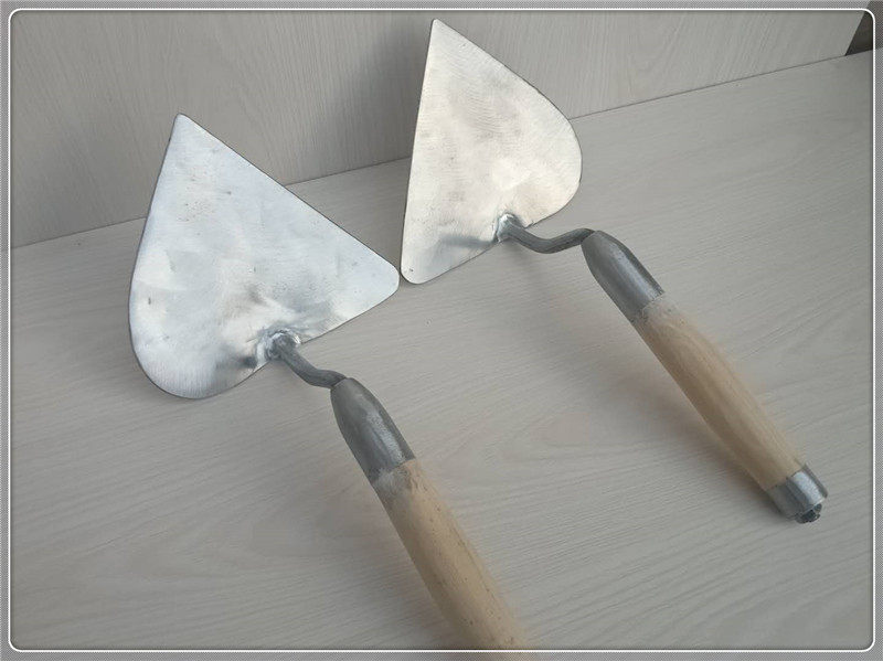 砌墙三角桃形大铲三角铲泥瓦工具瓦工抹泥刀纯手工制作东北大铲抹