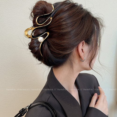 冷淡风小众设计发夹女后脑勺