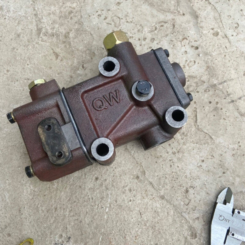 常发黄海金马雷沃东方红拖拉机300/304/354/400/404液压分配器