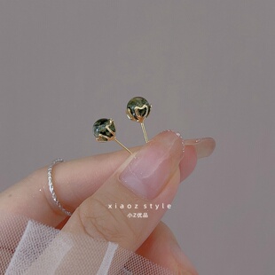 绿幽灵耳钉女小众新款轻奢迷你小巧气质圆球清新气质高级感耳饰女