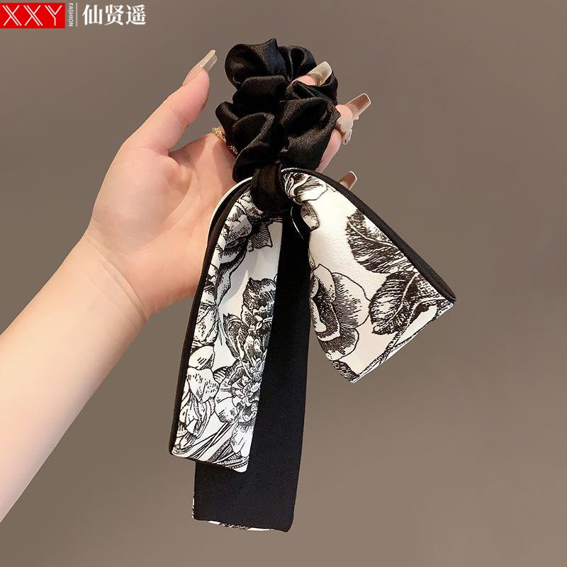 气质缎面飘带蝴蝶结低马尾发绳女