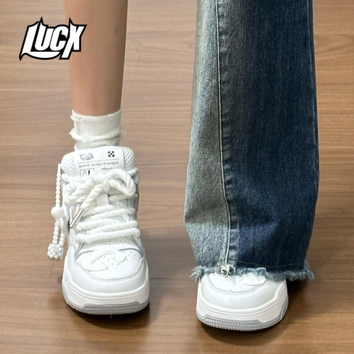 Lucx奶油白宋亚轩同款低帮耐磨运动板鞋百搭潮流休闲复古面包鞋男