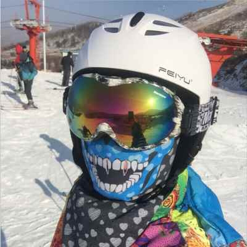 成人儿童单板单双板极限专业滑雪头盔男女款滑冰可调节大小护头盔