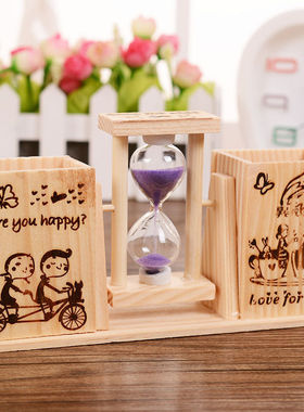 P913 B616带沙漏双笔筒摆件 流沙计时器 创意木质摆饰 学生礼物