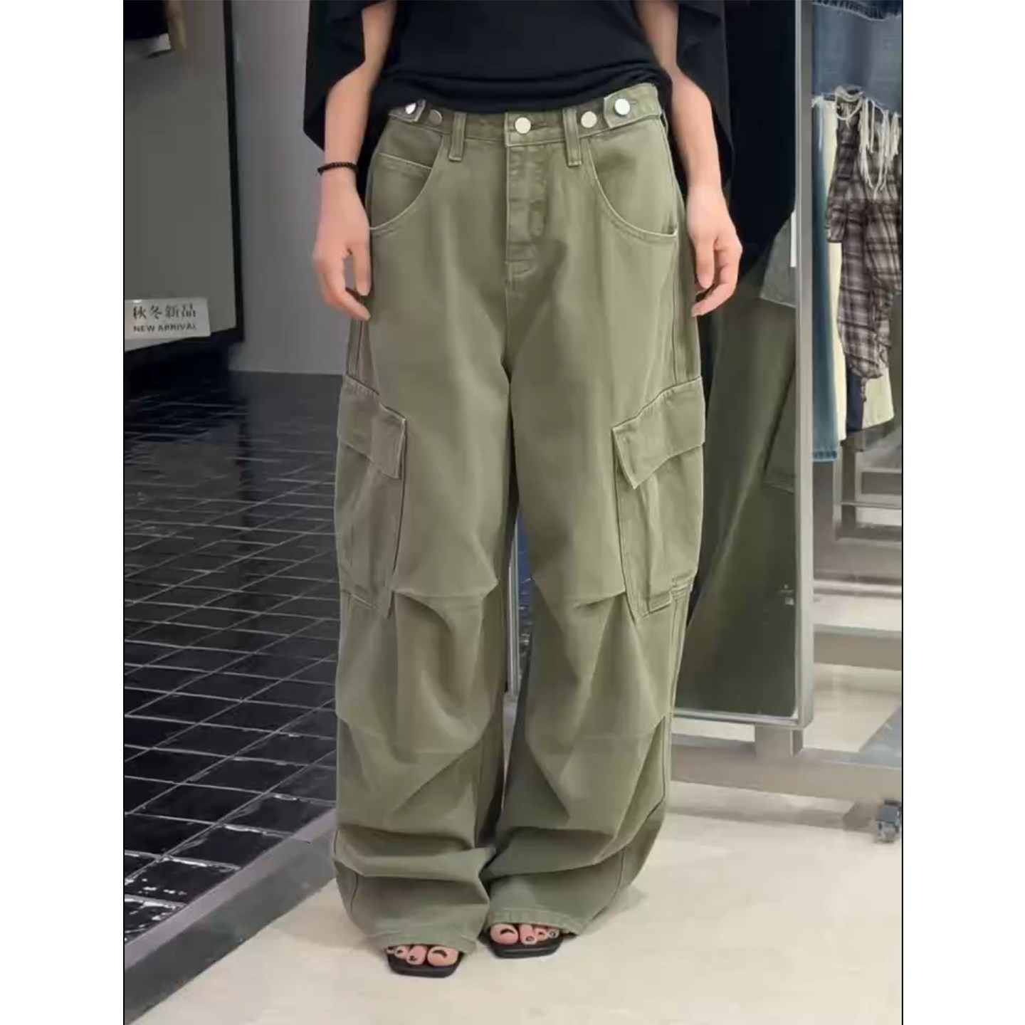 绿色美式工装阔腿牛仔裤女图片