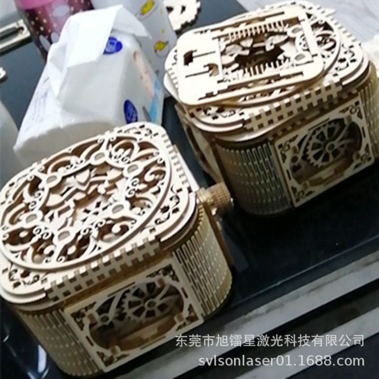 椴木MDF密度板积木拼图玩具切割镭射机械 杨木PET贺卡激光雕刻机