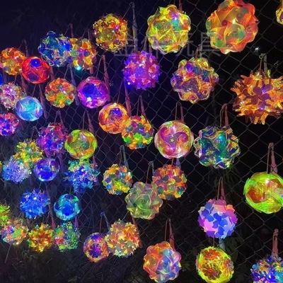 成品镭射炫彩花灯儿童手提发光中秋春节元宵装饰摆摊喜庆灯笼