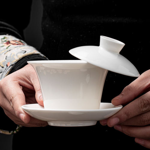 Sheep fat jade white porcelain covered bowl, tea cup, single household tea bowl, three piece covered bowl, lid, Kung Fu