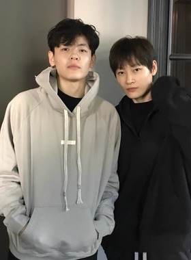 Y2NG水洗毛边贴布绣灰色卫衣重磅宽松连帽套头上衣