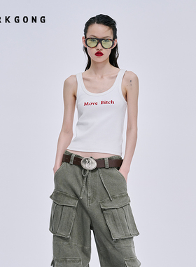 【MARKGONG】时尚百搭潮流BITE ME背心2025秋冬新品女装上衣