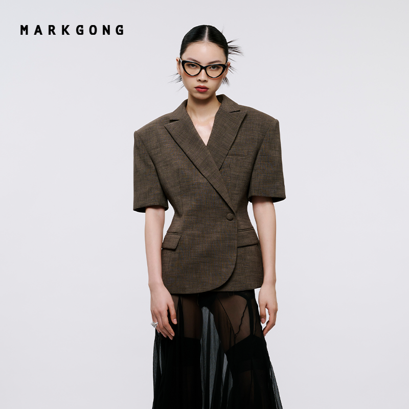 【MARKGONG】女装设计感高级流行独特简约气质双门襟短袖上衣外套