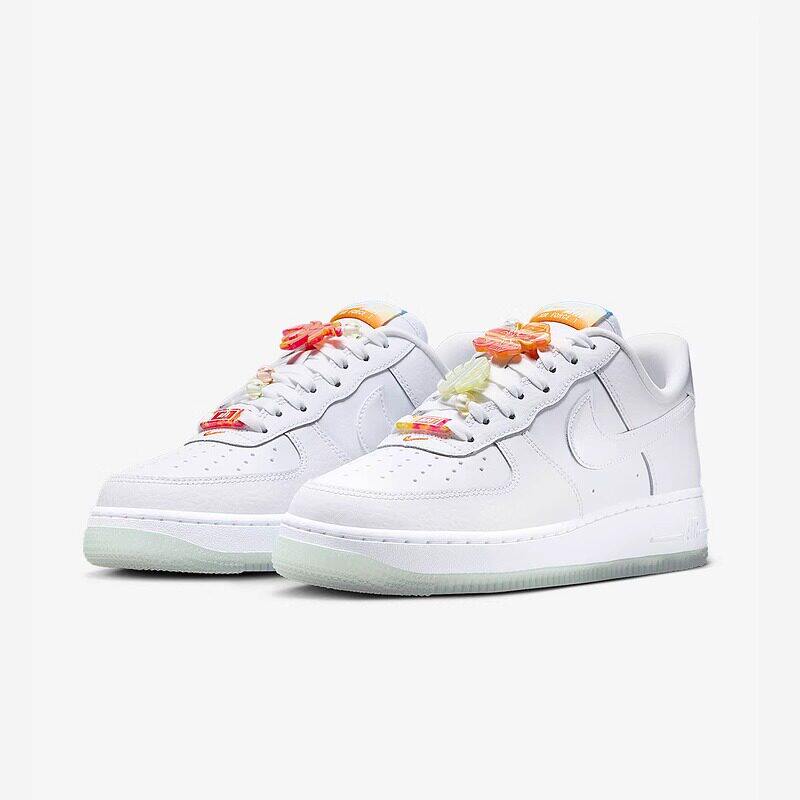NIKE/耐克夏季新款运动鞋AIR FORCE1空军一号女子板鞋IB8875-111
