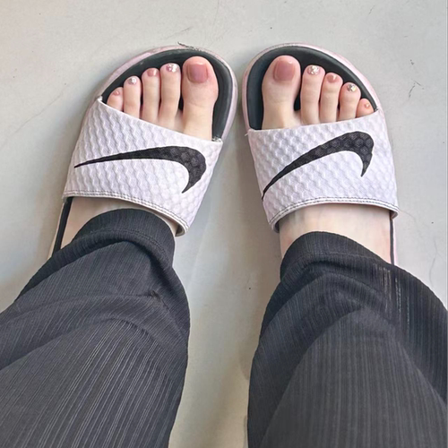 NIKE/耐克 Solarsoft 2 橡胶底一字拖鞋 女款北极粉黑 705475-602