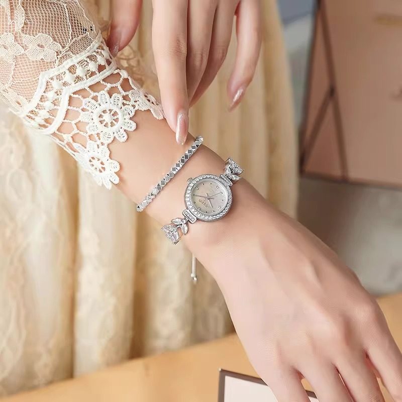 【约会搭配品】女式手链手表时尚优雅气质轻奢设计高级感女表1435