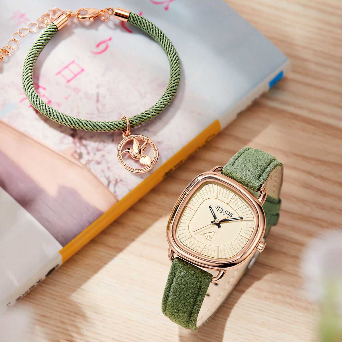 【今日抢购99+】知更鸟手表女