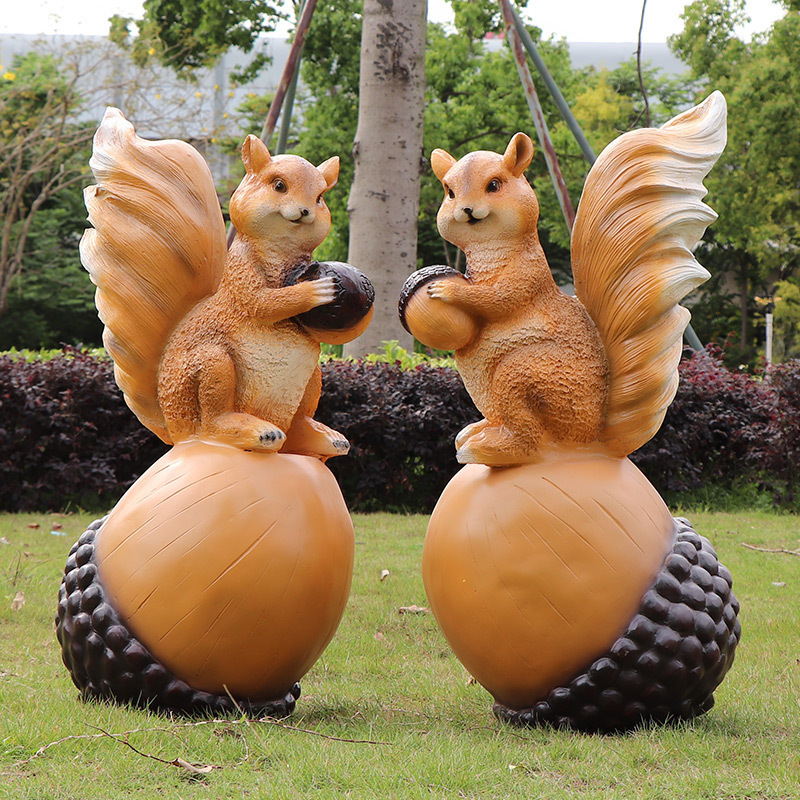 户外花园仿真松鼠雕塑庭院草坪装饰动物玻璃钢摆件幼儿园松鼠摆件
