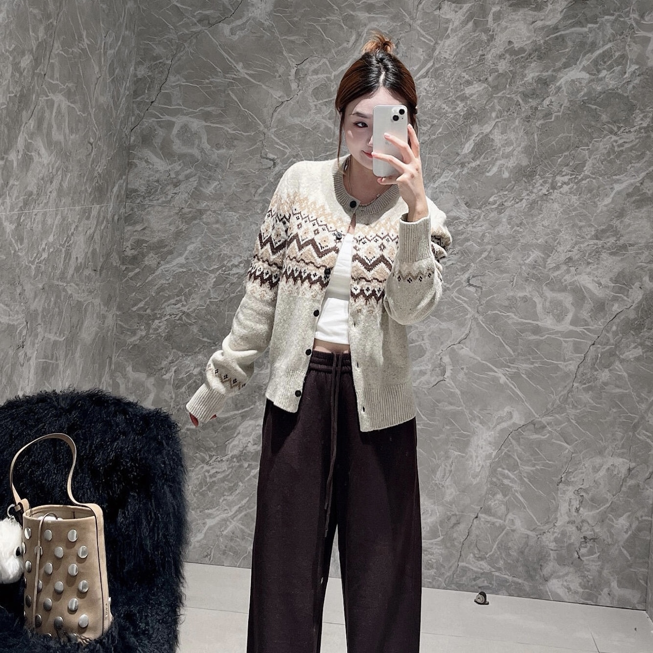 毛衣开衫2025冬新品针织圆领