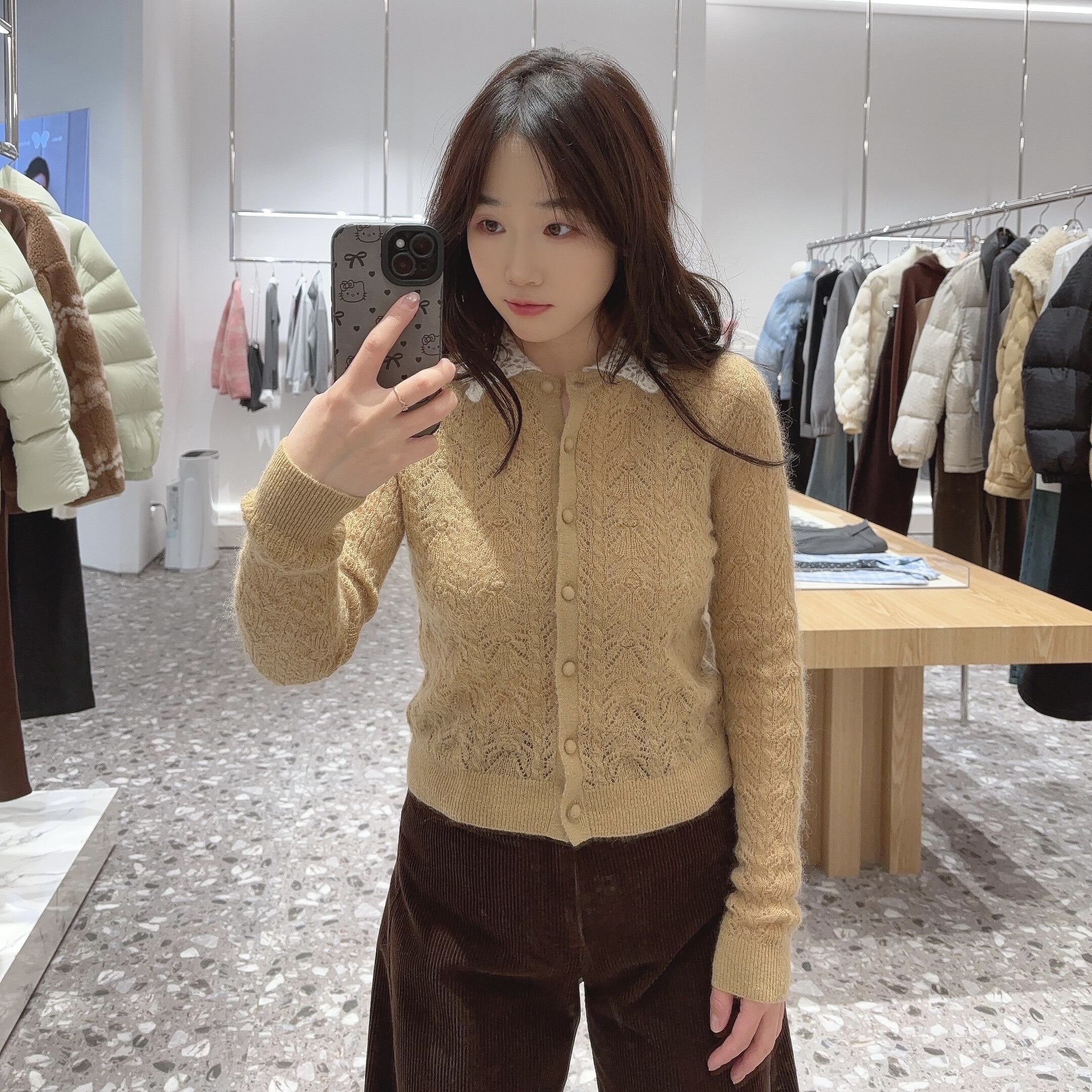 复古镂空挑洞拼色领上衣针织衫