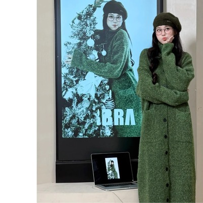 绿色超长款翻领开衫针织毛衣裙