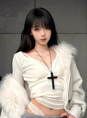 暗黑系复古木质十字架吊坠项链y2k辣妹朋克哥特亚文化百搭锁骨链