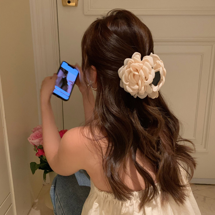 早春玫瑰花朵抓夹女发夹头饰鲨鱼夹子发饰2025新款高级感气质头花