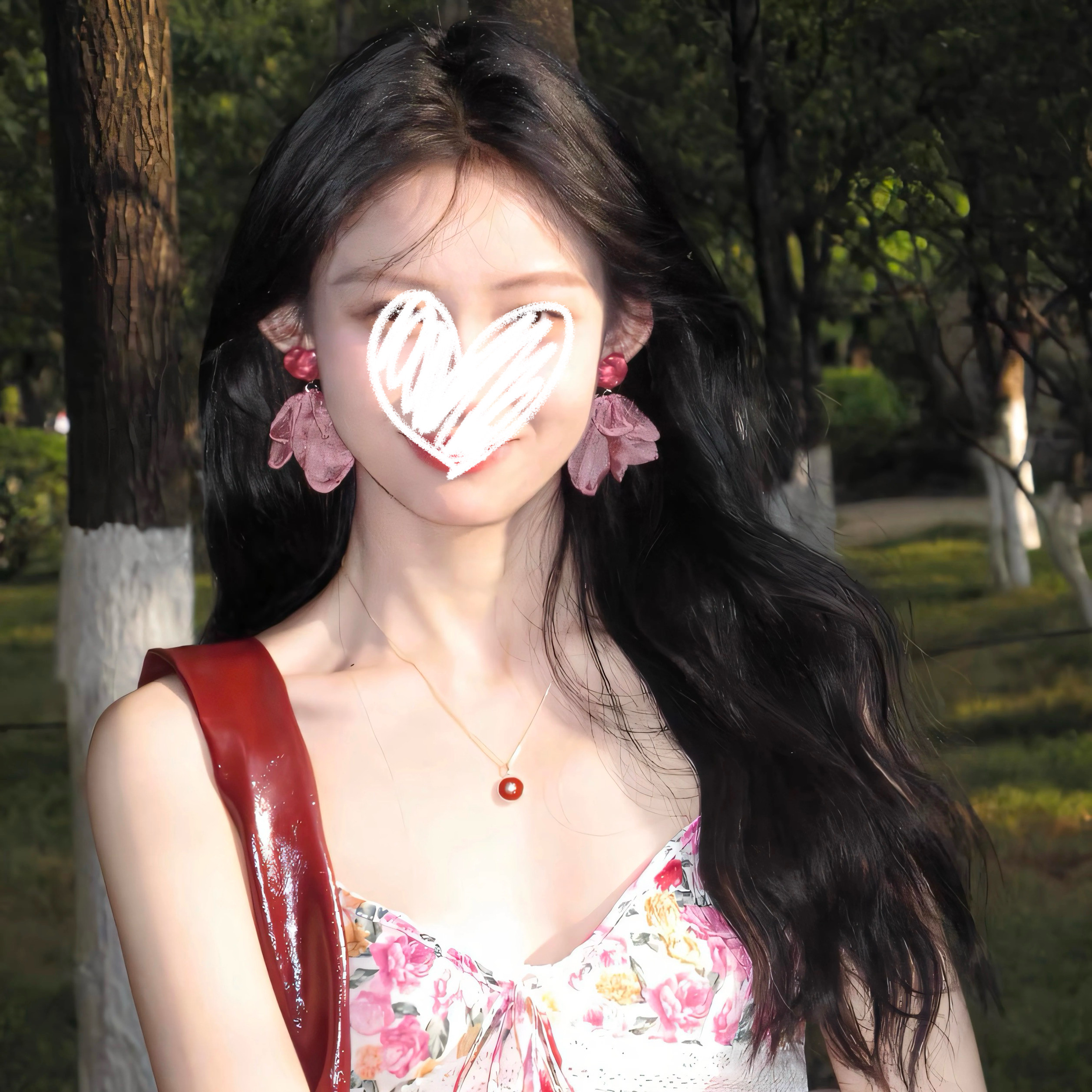 粉色爱心花瓣耳环甜美森系度假风耳饰百搭显脸小耳钉2025春夏耳坠